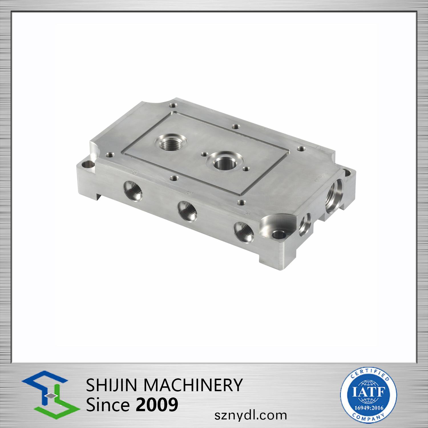 汽車(che)行(xing)業-非(fei)標(biao)定(ding)製(zhi)汽車零件4，角(jiao)度1